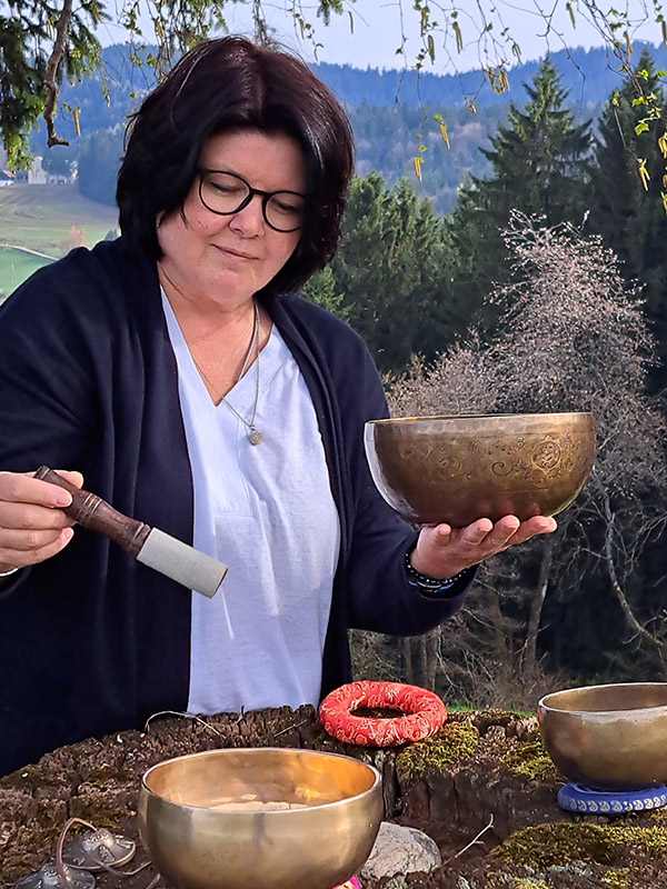 Petra Erdinger Klangschalen Natur